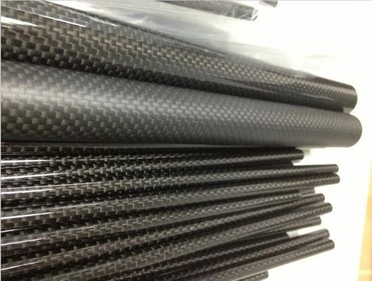 Bajo peso Tubos redondos de fibra de carbono de tamaño pequeño 6 mm 7 mm 8 mm 10 mm 12 mm 13 mm